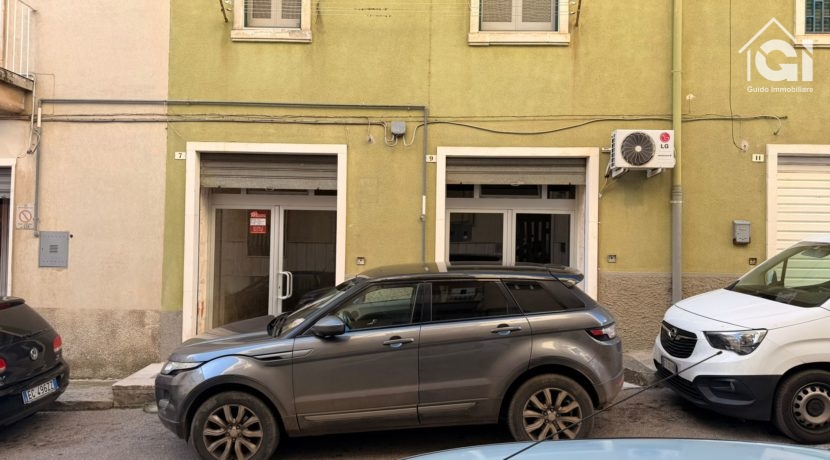 fronte locale artigianale martina franca