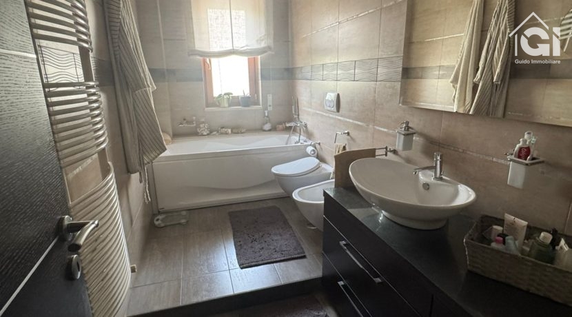 WhatsApp Image 2025-05-06 at 16.44.26 (3)