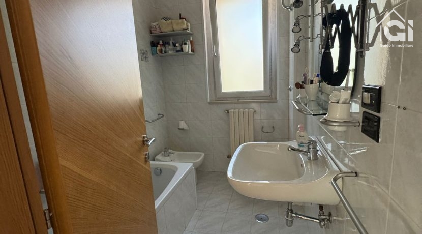 WhatsApp Image 2025-09-26 at 19.37.56 (2)