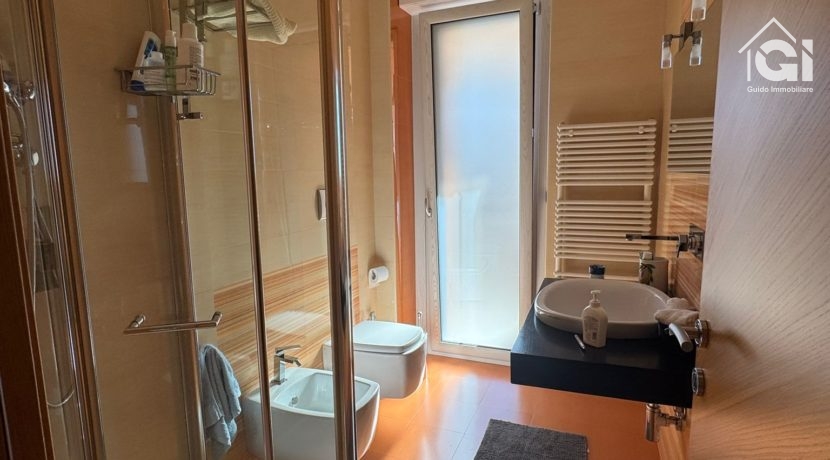 WhatsApp Image 2025-09-26 at 19.37.57