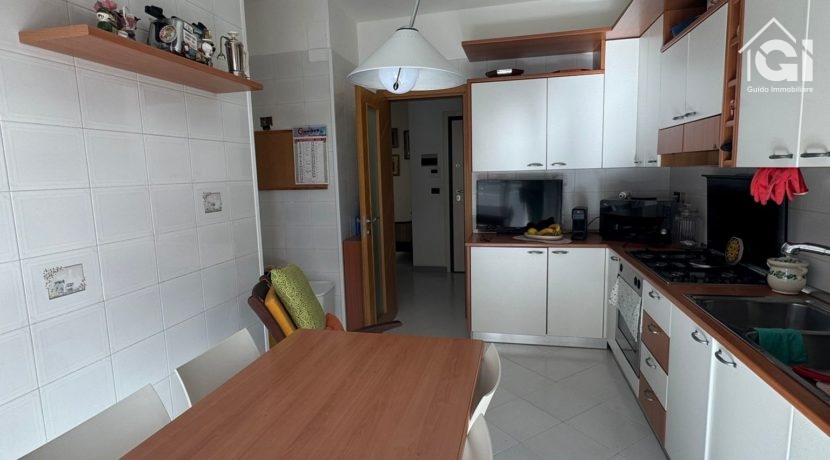 WhatsApp Image 2025-09-26 at 19.37.58 (2)