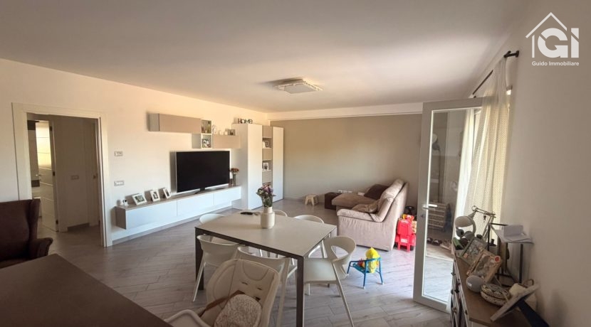 WhatsApp Image 2026-04-13 at 18.33.32 (2)